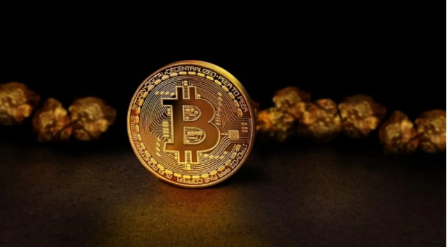 比特币 (BTC) 暂时跌破114，000美元